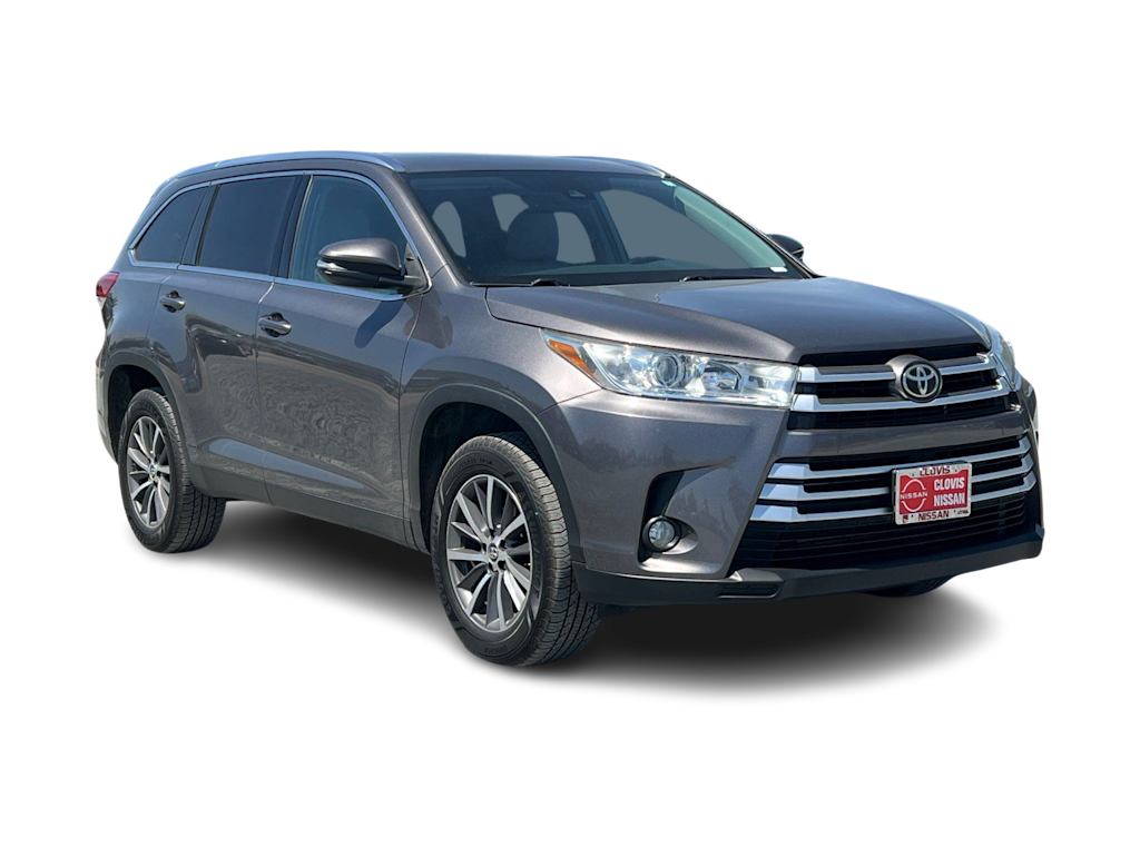 Thumbnail: 2019 Toyota Highlander - 21