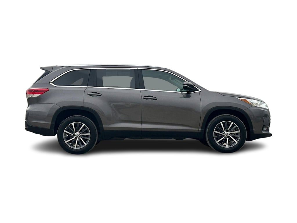 Thumbnail: 2019 Toyota Highlander - 19