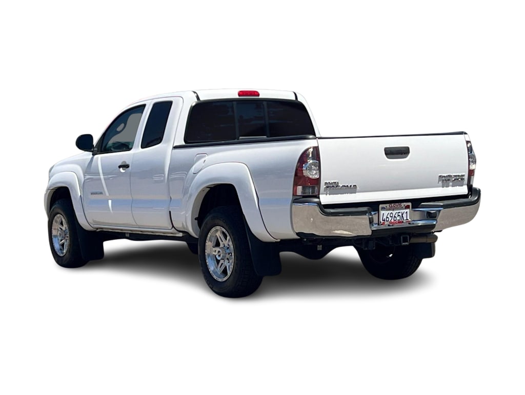 Thumbnail: 2014 Toyota Tacoma - 4