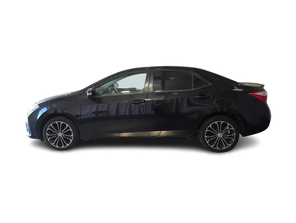 Thumbnail: 2016 Toyota Corolla - 3