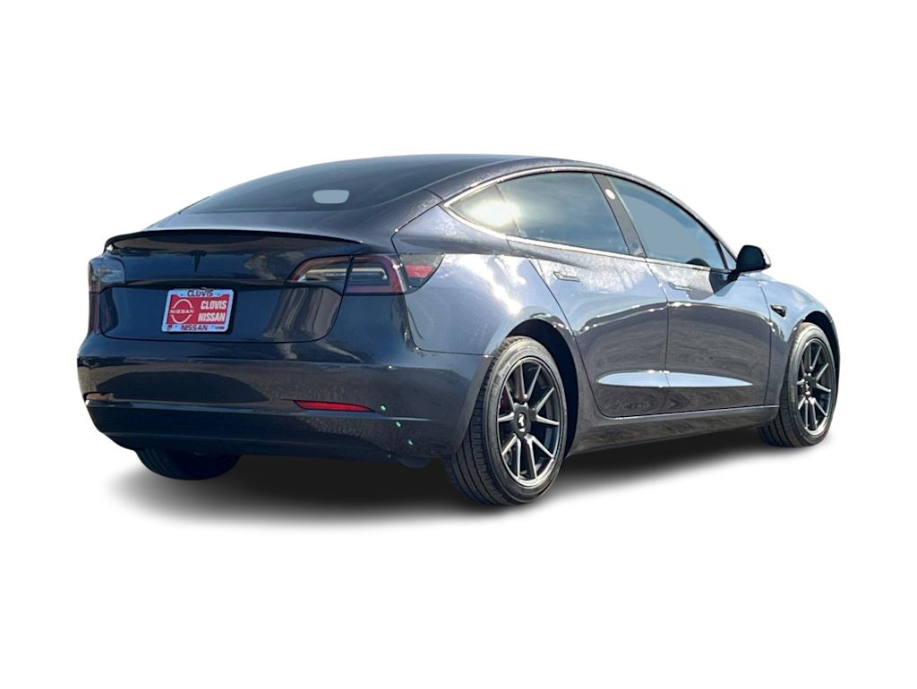 Thumbnail: 2023 Tesla Model 3 - 16