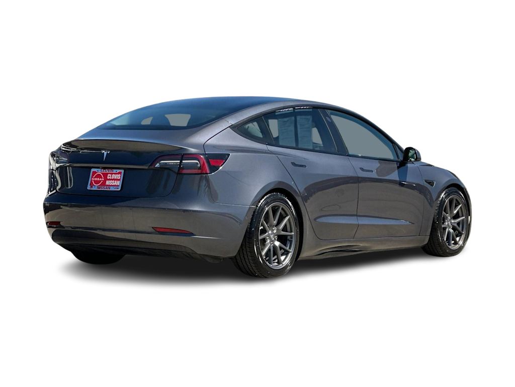 Thumbnail: 2021 Tesla Model 3 - 17