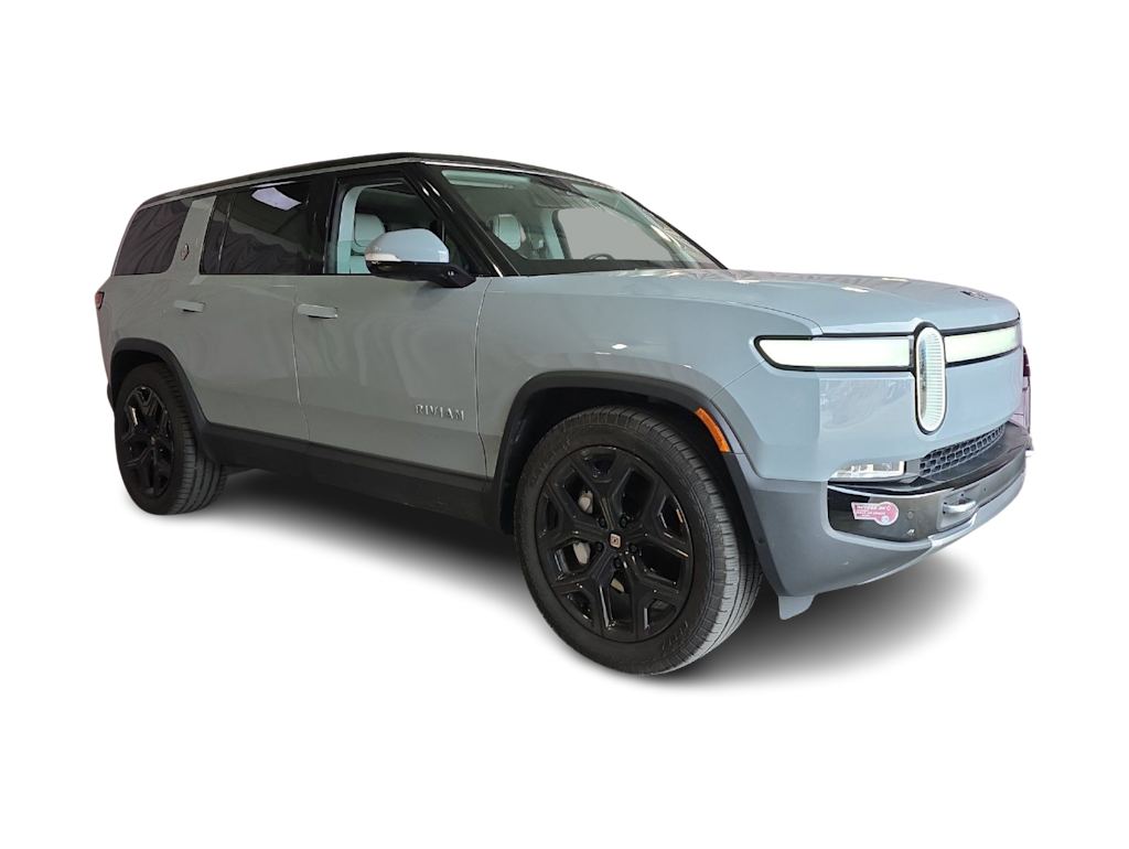 Thumbnail: 2023 Rivian R1S - 17