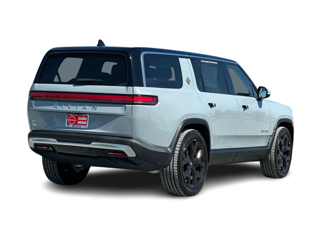 Thumbnail: 2023 Rivian R1S - 17