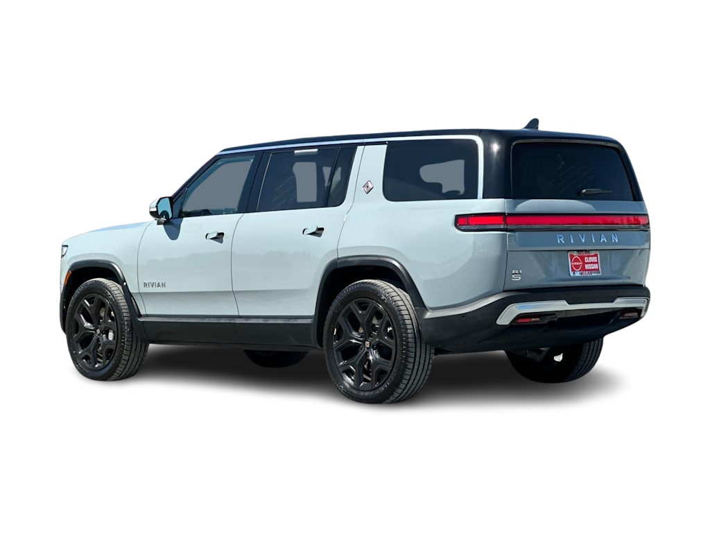 Thumbnail: 2023 Rivian R1S - 4