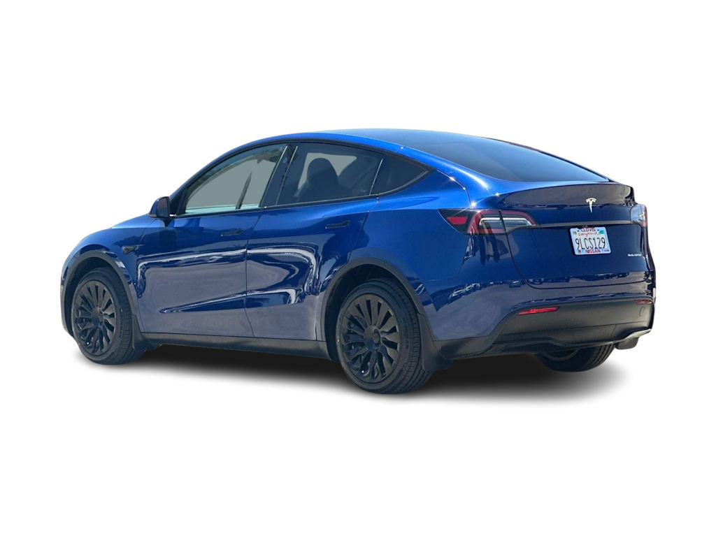Thumbnail: 2024 Tesla Model Y - 4