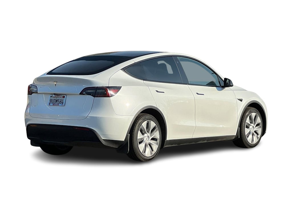 Thumbnail: 2023 Tesla Model Y - 17