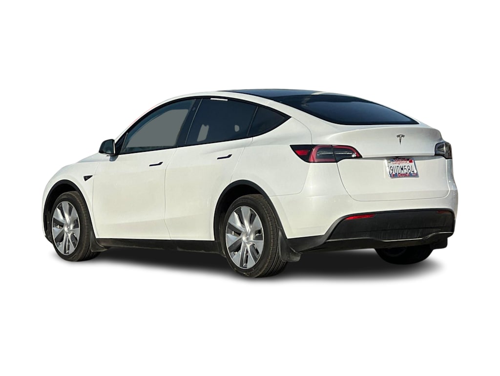 Thumbnail: 2023 Tesla Model Y - 4
