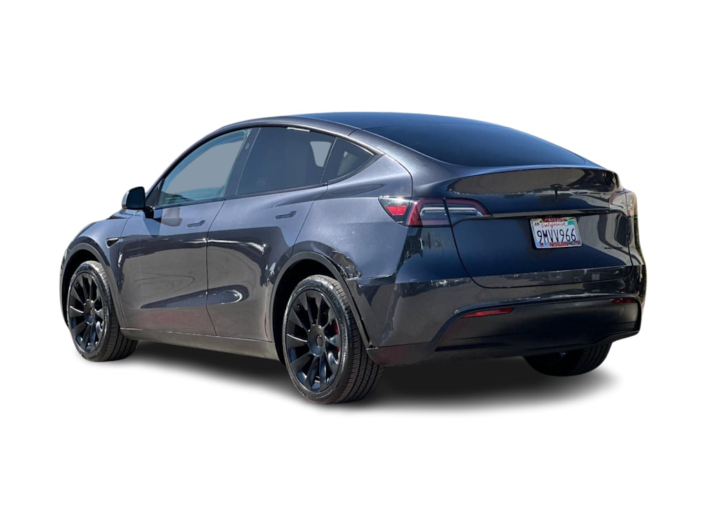 Thumbnail: 2024 Tesla Model Y - 4
