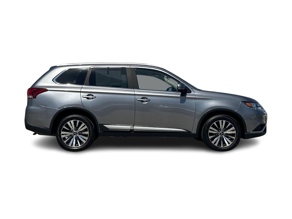 Thumbnail: 2019 Mitsubishi Outlander - 20
