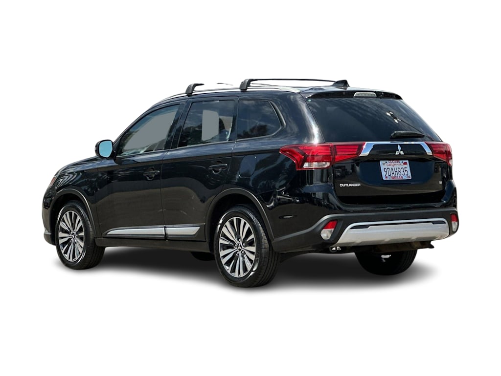 Thumbnail: 2020 Mitsubishi Outlander - 4