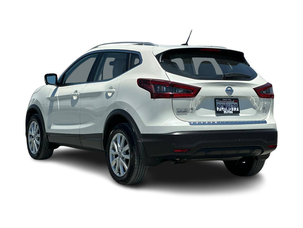 Thumbnail: 2022 Nissan Rogue Sport - 4