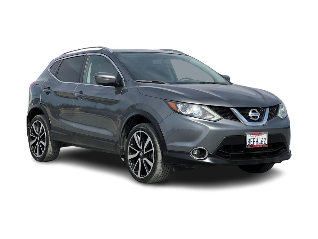 Thumbnail: 2017 Nissan Rogue Sport - 22
