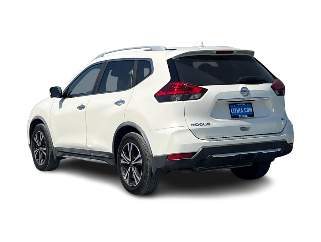 Thumbnail: 2017 Nissan Rogue - 4