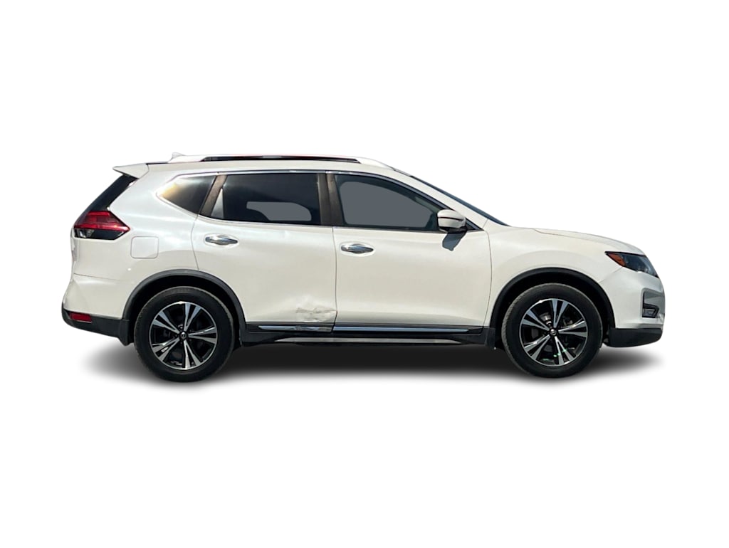 Thumbnail: 2017 Nissan Rogue - 21