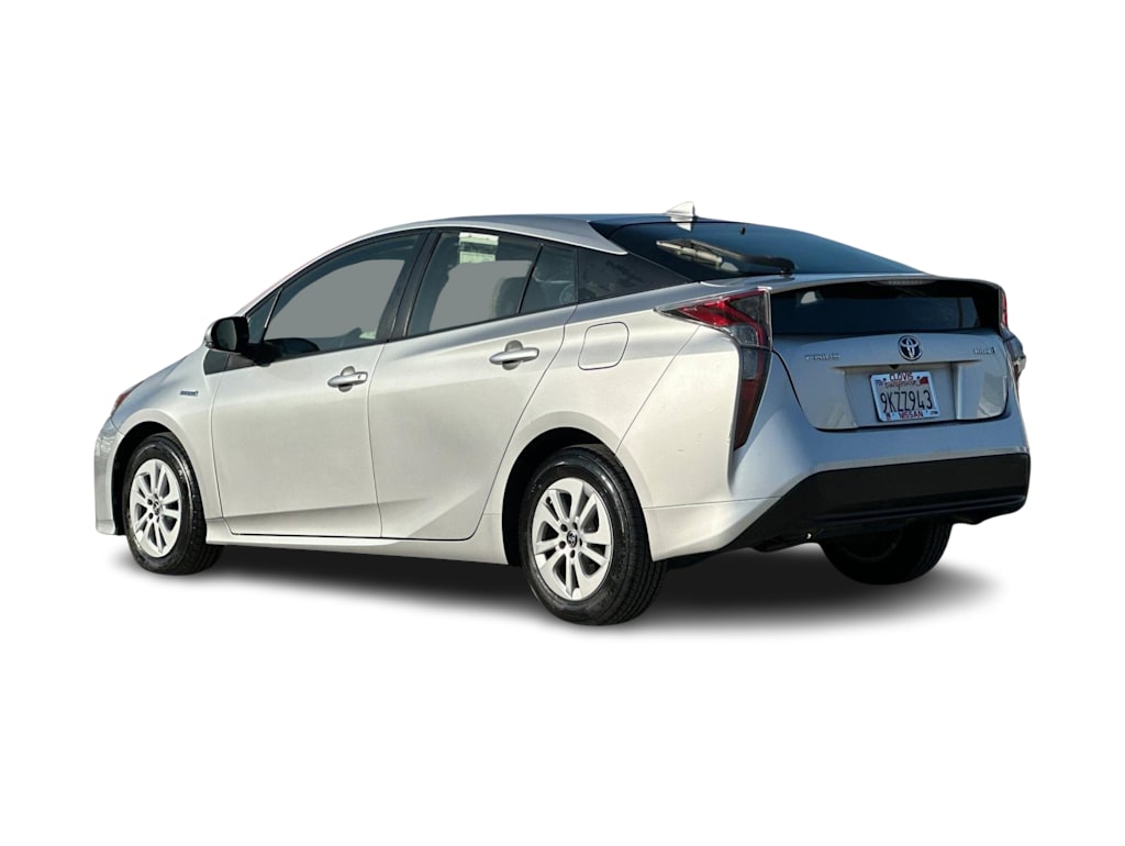 Thumbnail: 2016 Toyota Prius - 4