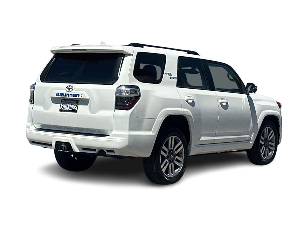 Thumbnail: 2022 Toyota 4Runner - 18