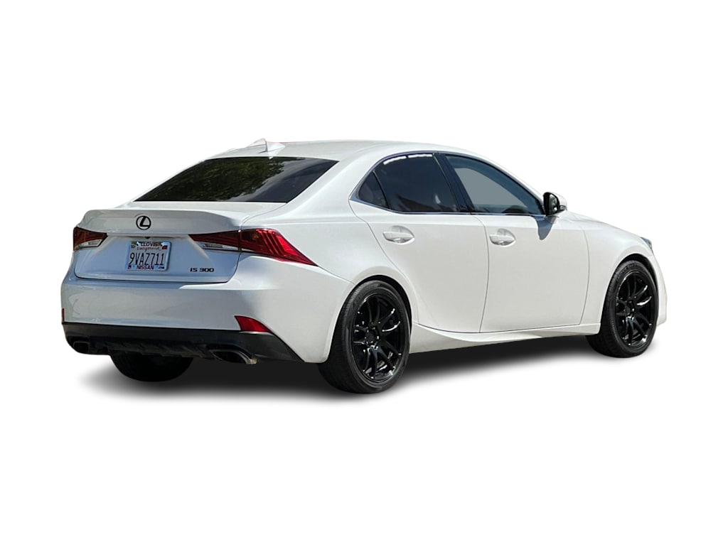 Thumbnail: 2020 Lexus IS - 19