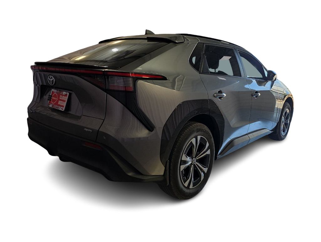 Thumbnail: 2024 Toyota bZ4X - 14