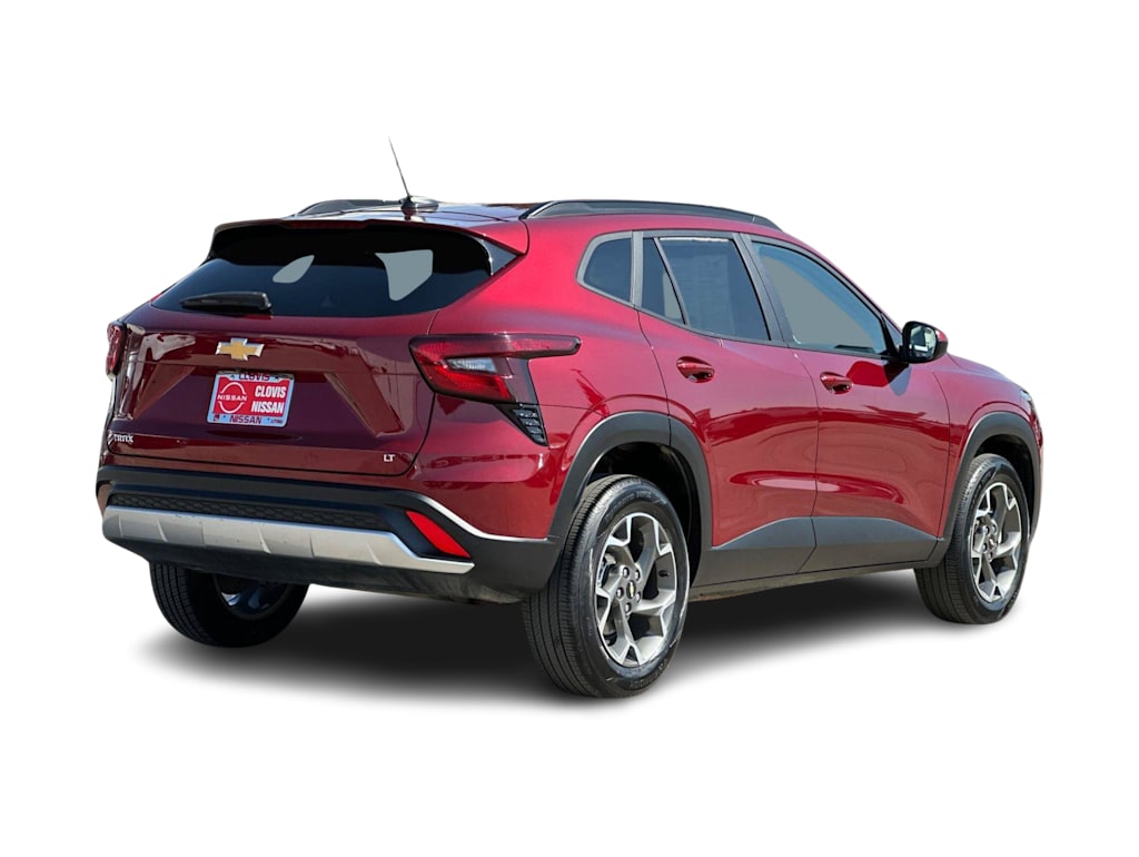 Thumbnail: 2025 Chevrolet Trax - 18
