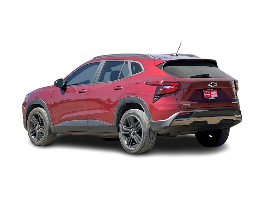 Thumbnail: 2024 Chevrolet Trax - 4