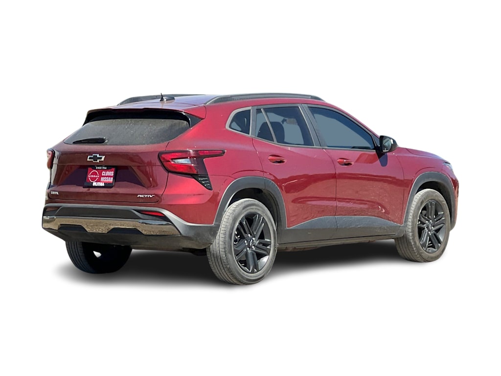 Thumbnail: 2024 Chevrolet Trax - 19