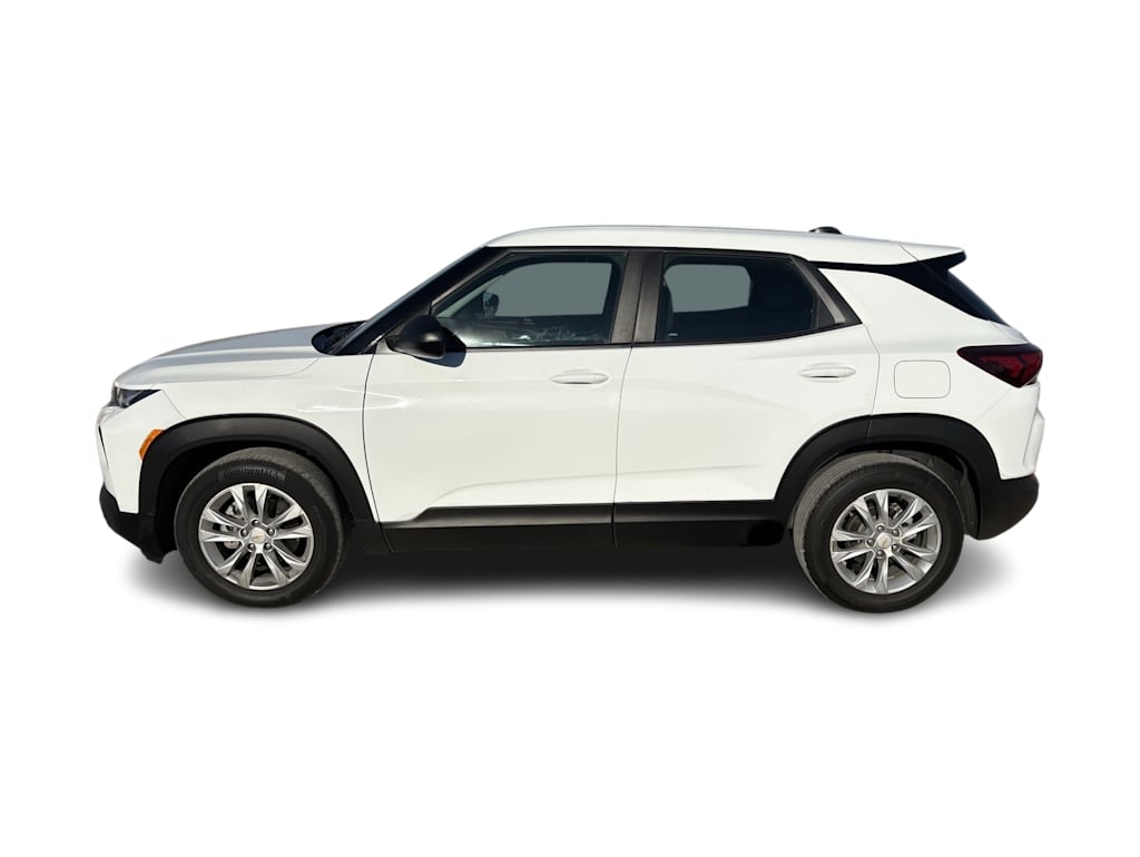 Thumbnail: 2023 Chevrolet TrailBlazer - 3