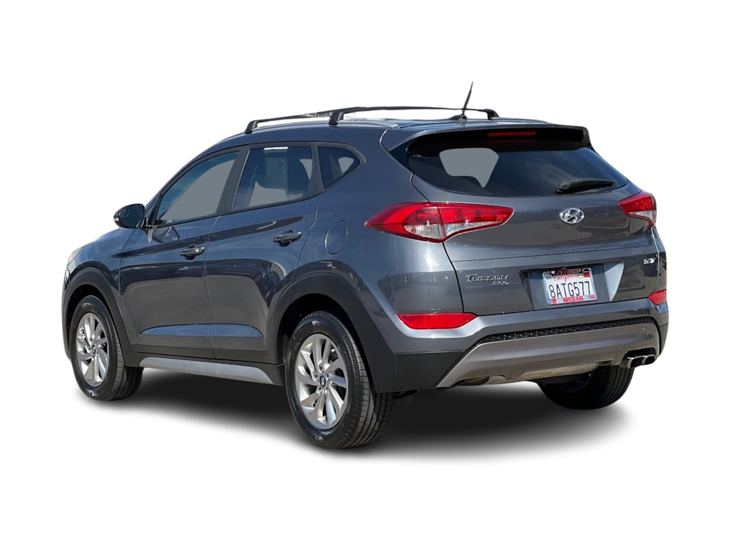 Thumbnail: 2017 Hyundai Tucson - 4