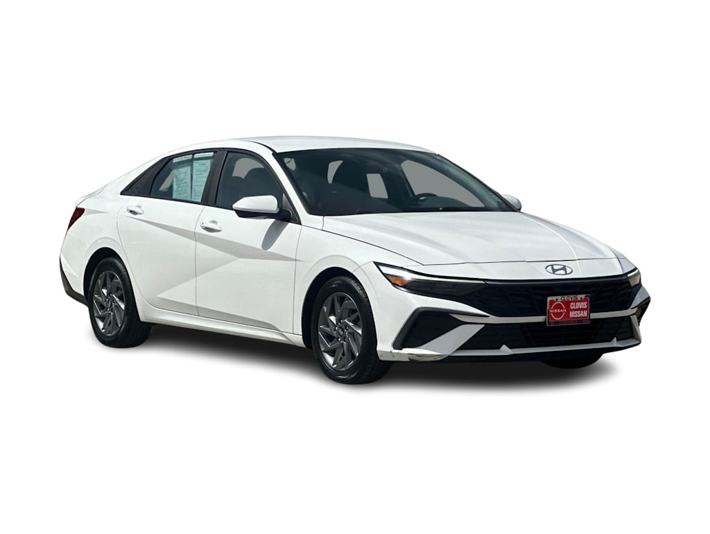 Thumbnail: 2024 Hyundai Elantra - 17
