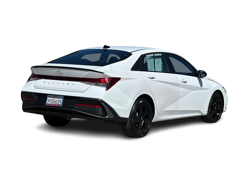 Thumbnail: 2026 Hyundai Elantra - 17