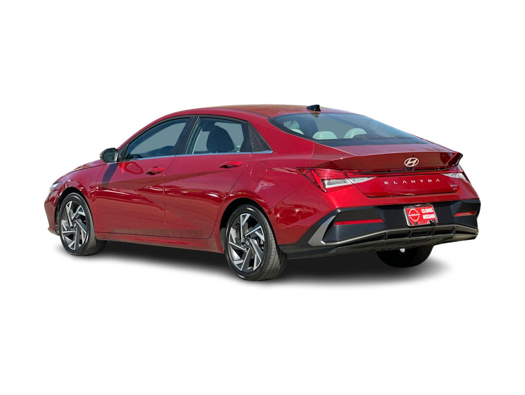 Thumbnail: 2025 Hyundai Elantra - 4
