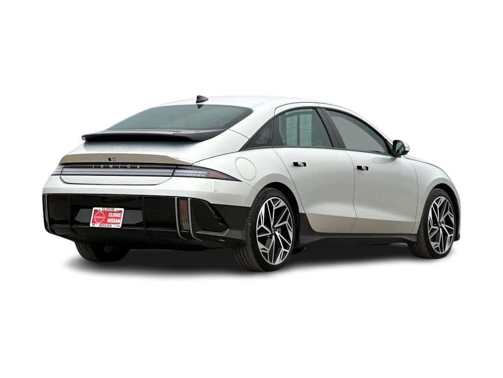 Thumbnail: 2023 Hyundai Ioniq 6 - 17