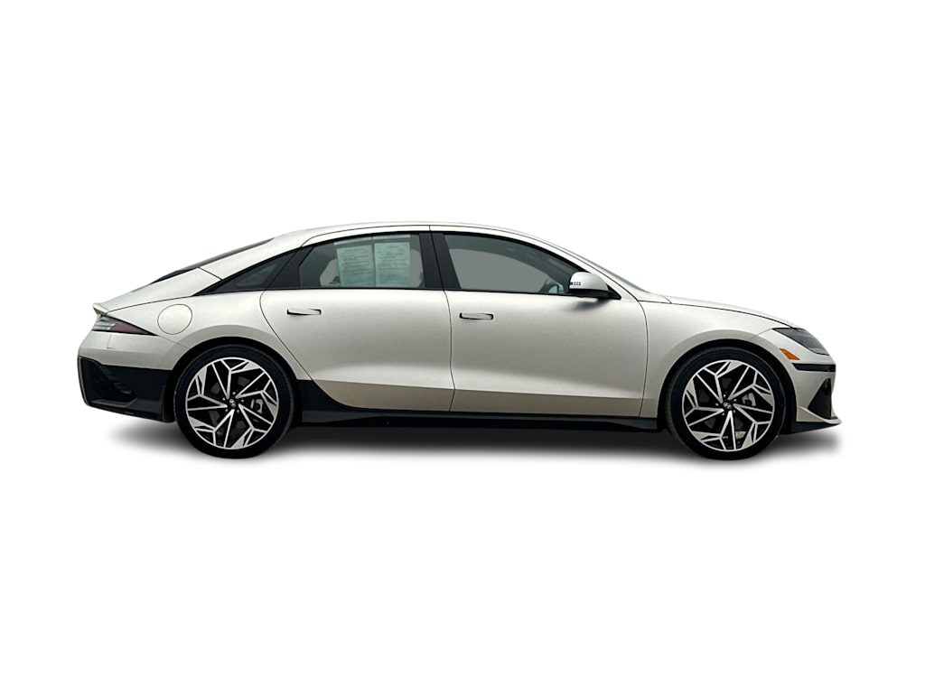 Thumbnail: 2023 Hyundai Ioniq 6 - 18