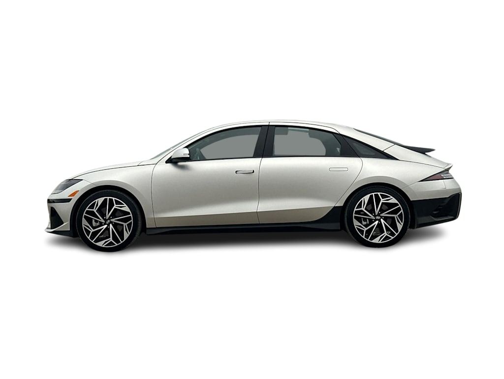 Thumbnail: 2023 Hyundai Ioniq 6 - 3