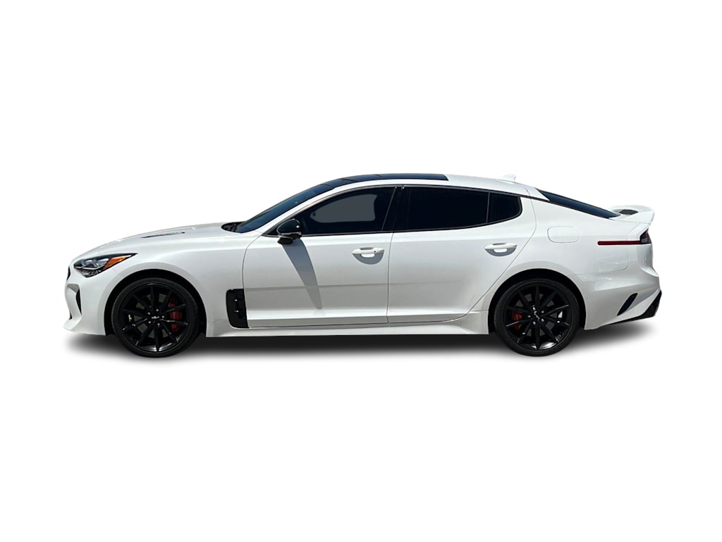 Thumbnail: 2022 Kia Stinger - 3