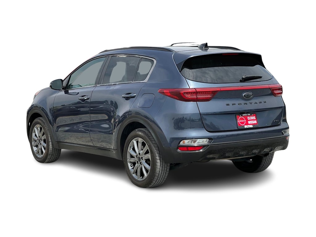 Thumbnail: 2022 Kia Sportage - 4