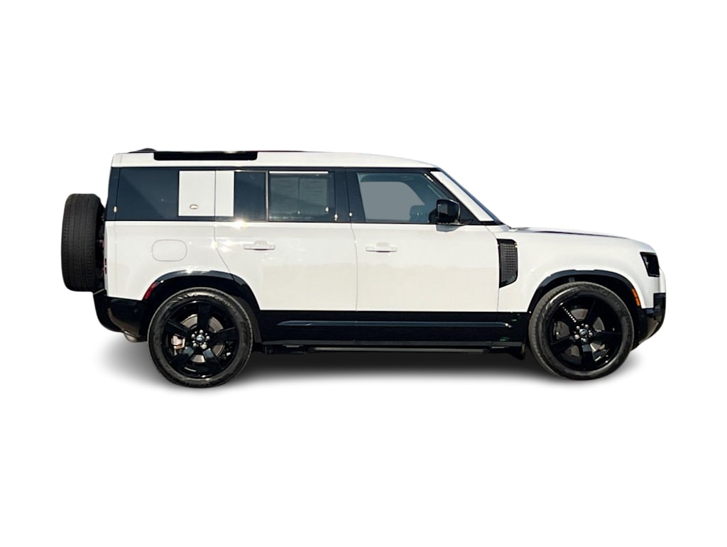 Thumbnail: 2024 Land Rover Defender - 17