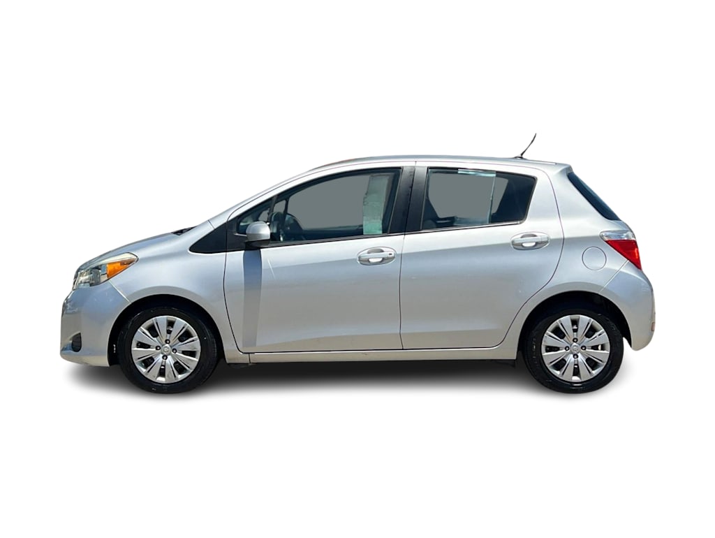 Thumbnail: 2014 Toyota Yaris - 3