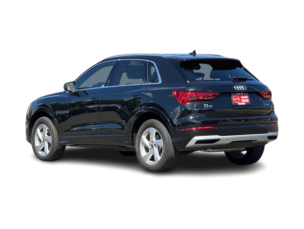 Thumbnail: 2022 Audi Q3 - 4