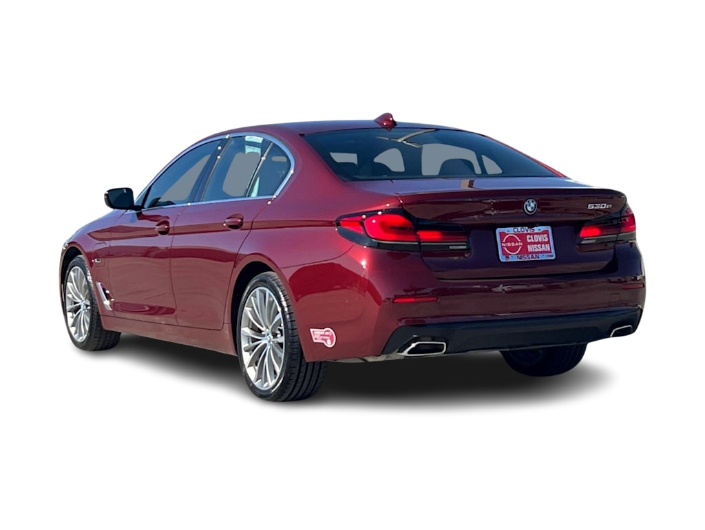 Thumbnail: 2023 BMW 5 Series - 4