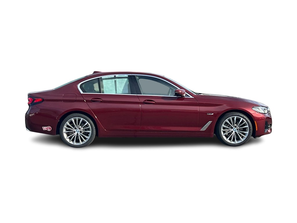 Thumbnail: 2023 BMW 5 Series - 20