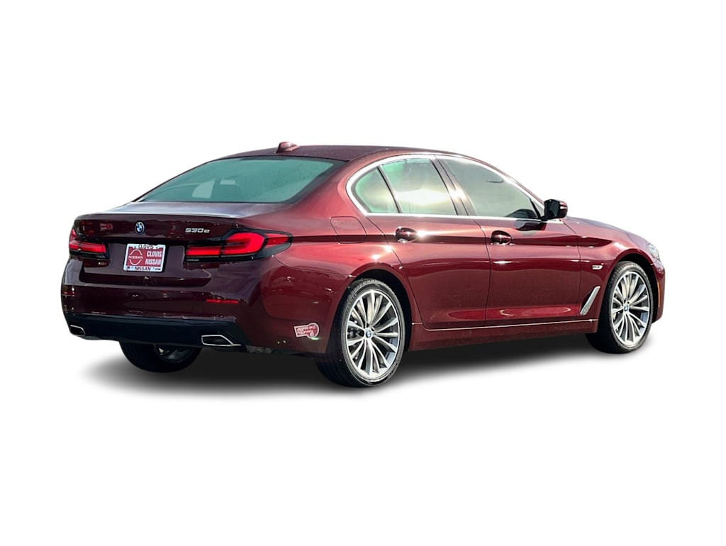 Thumbnail: 2023 BMW 5 Series - 19