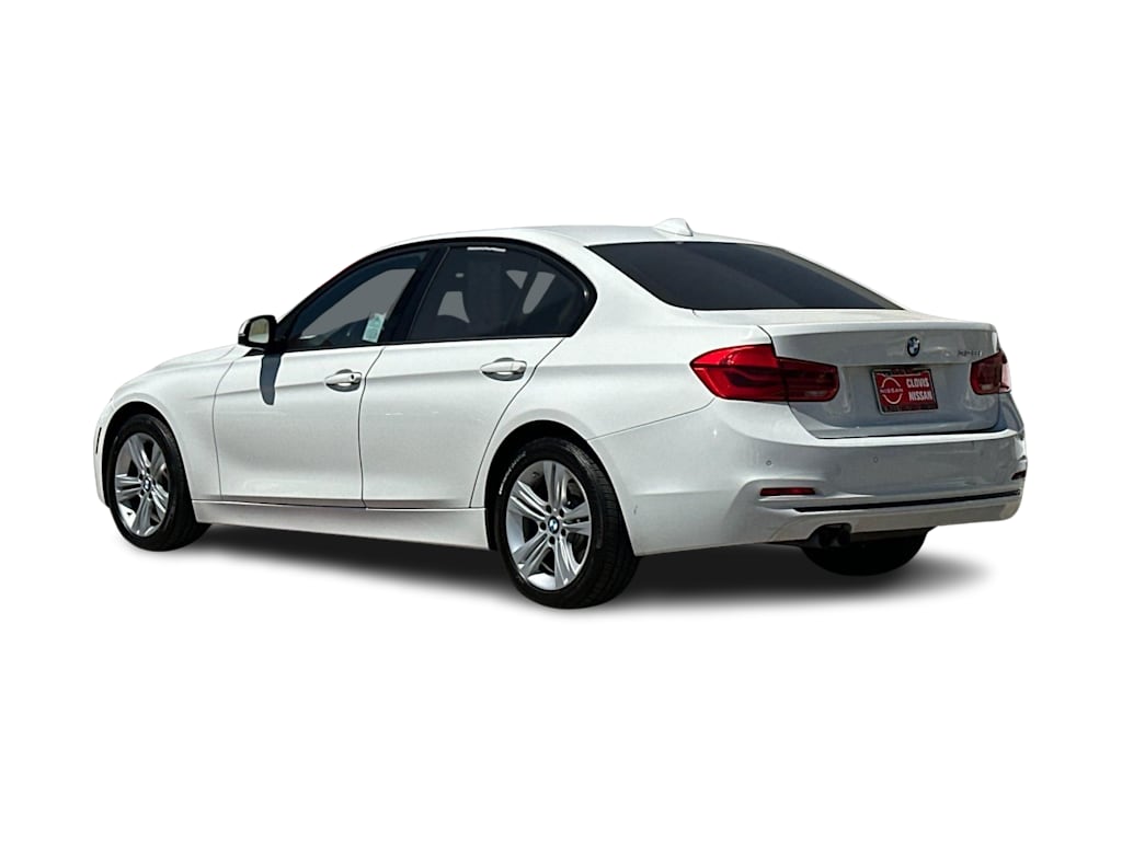 Thumbnail: 2016 BMW 3 Series - 4
