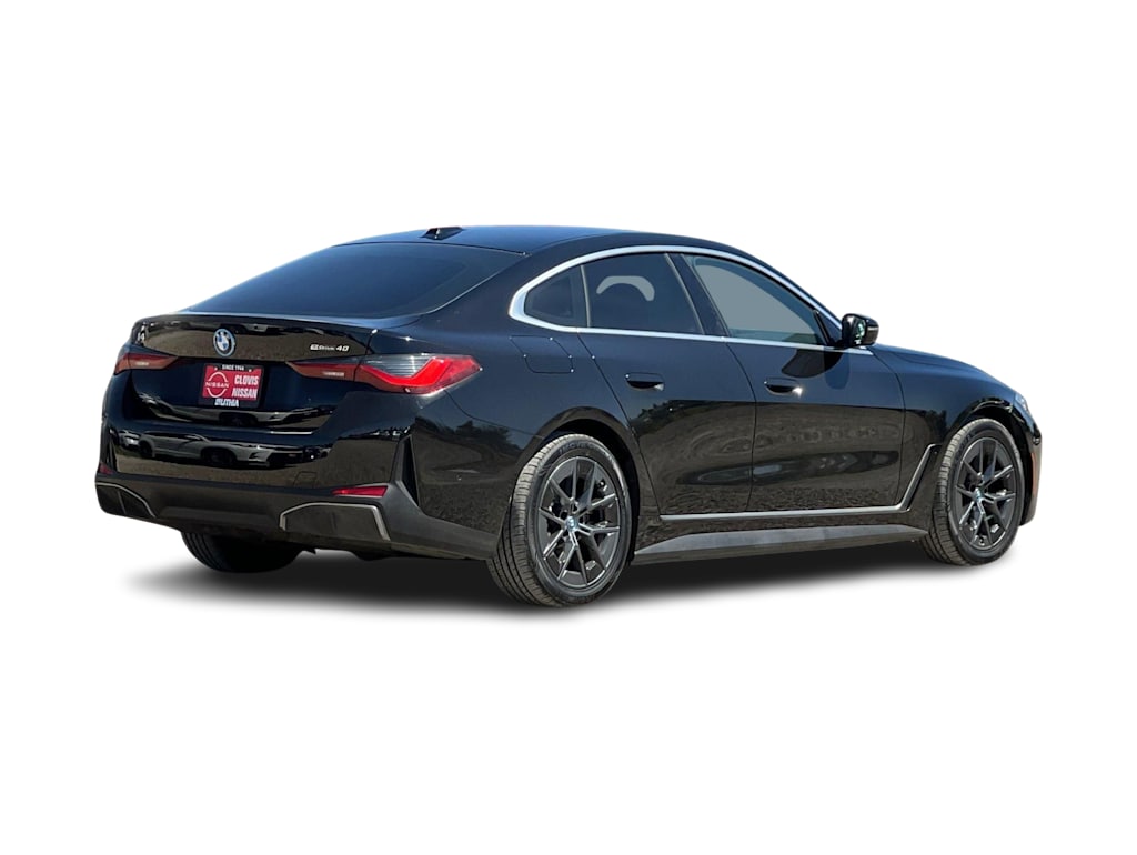 Thumbnail: 2023 BMW i4 - 18