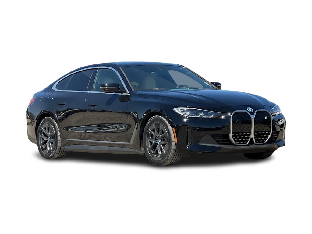 Thumbnail: 2023 BMW i4 - 20