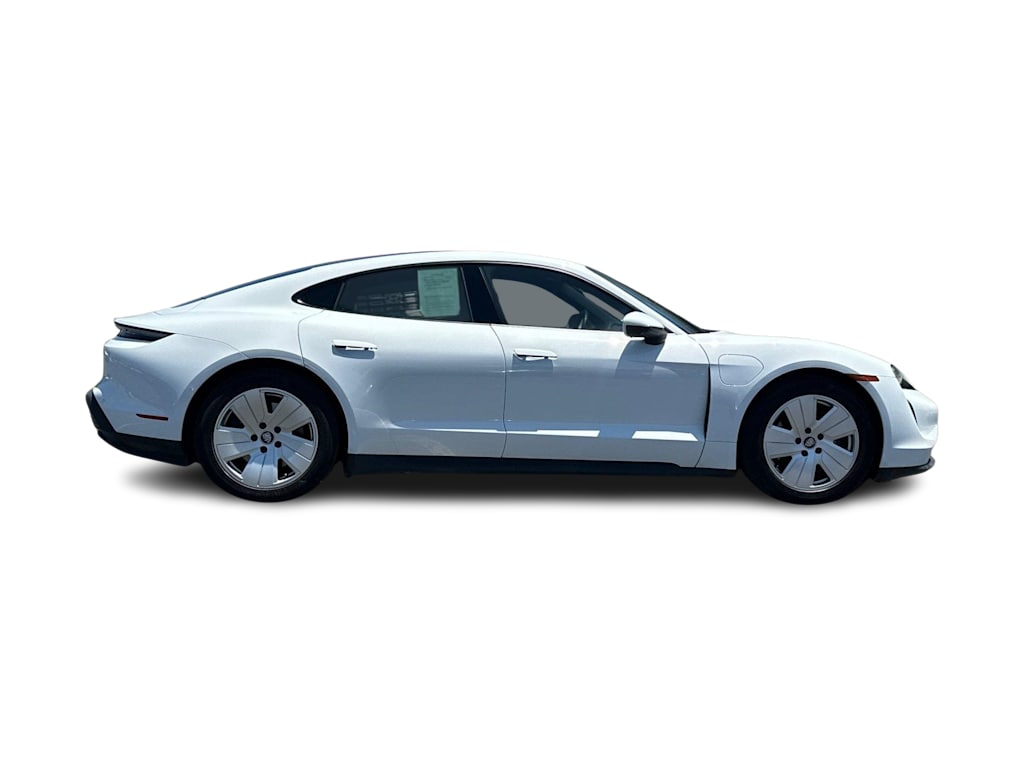 Thumbnail: 2021 Porsche Taycan - 18