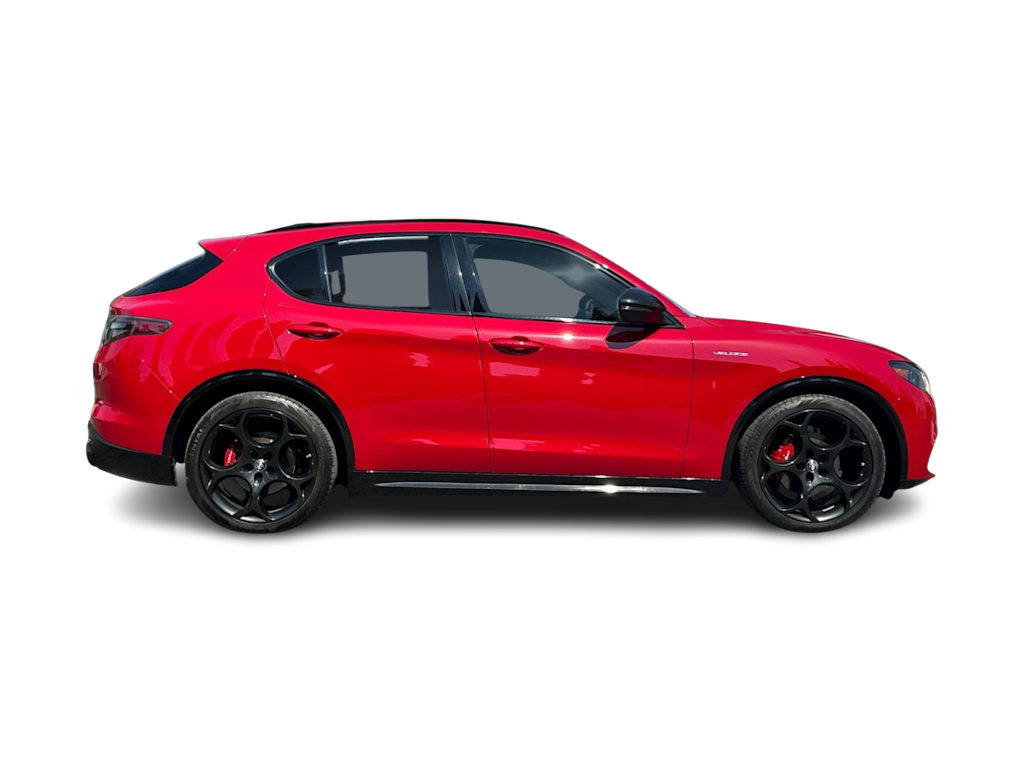 Thumbnail: 2024 Alfa Romeo Stelvio - 21