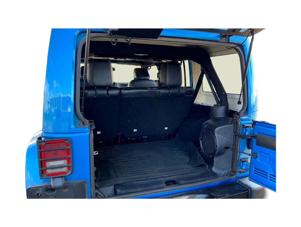 Thumbnail: 2014 Jeep Wrangler - 17