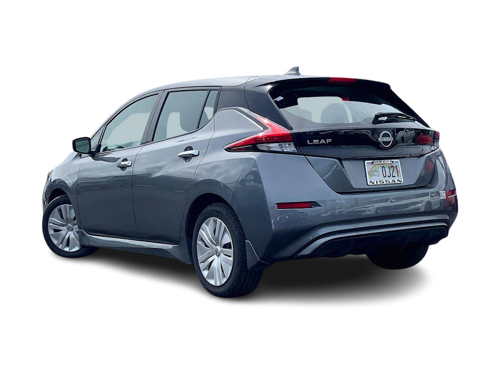 Thumbnail: 2023 Nissan Leaf - 4
