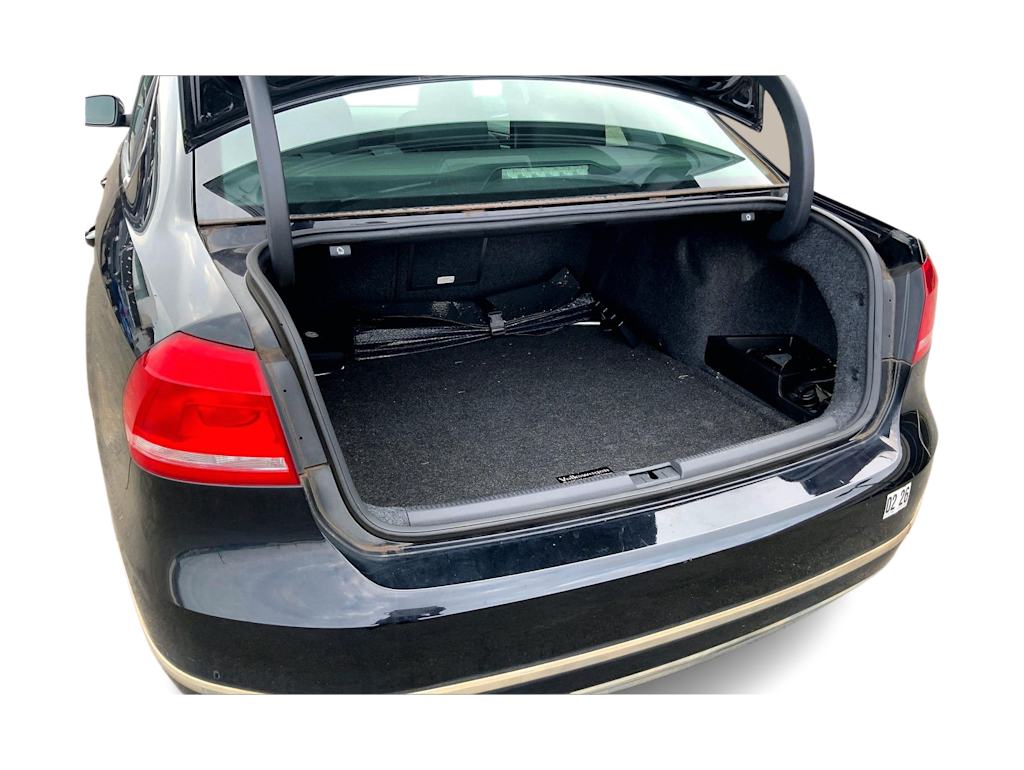 Thumbnail: 2014 Volkswagen Passat - 19